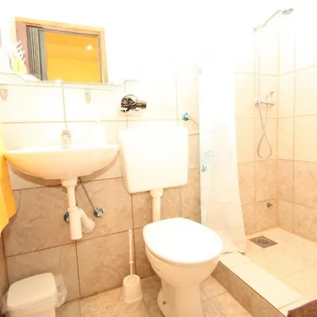 Zona Apartment