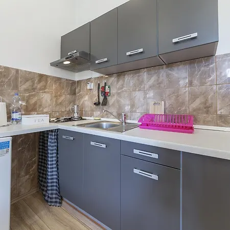 Zona Apartment