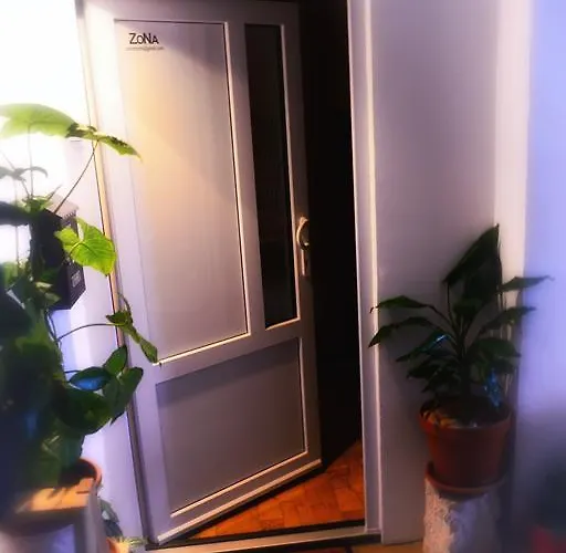 Apartament Zona *